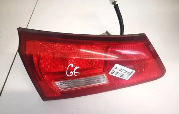 Tailgate rear/tail lights