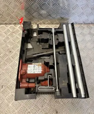 Renault Master III Spare wheel mounting bracket 
