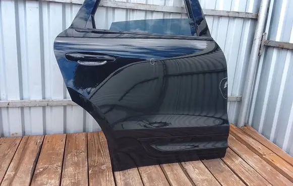 Porsche Macan (95B) Rear door 95B833312A