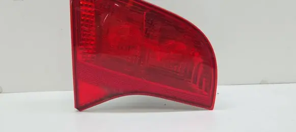 Audi A4 S4 B7 8E 8H Tailgate rear/tail lights 8E9945093