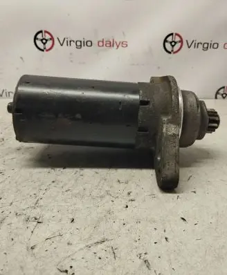Volkswagen Golf V Starter motor 0001123016