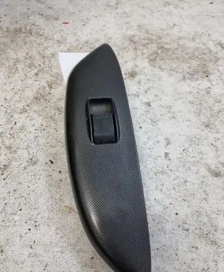Toyota Yaris Electric window control switch