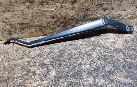Nissan X-Trail T31 Front wiper blade arm 7810J