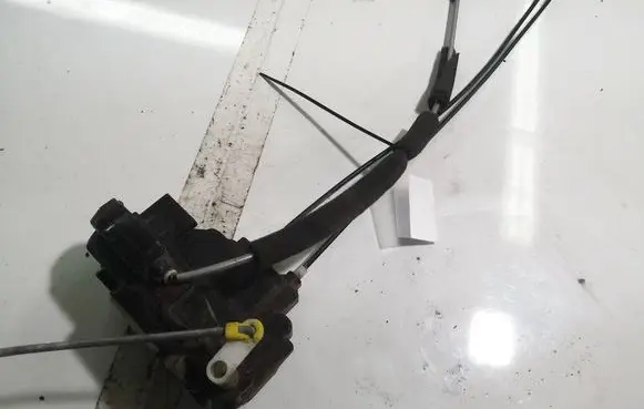Nissan Tiida C11 Rear door lock 