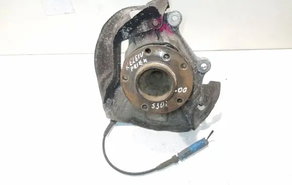 BMW 5 E39 Front wheel hub