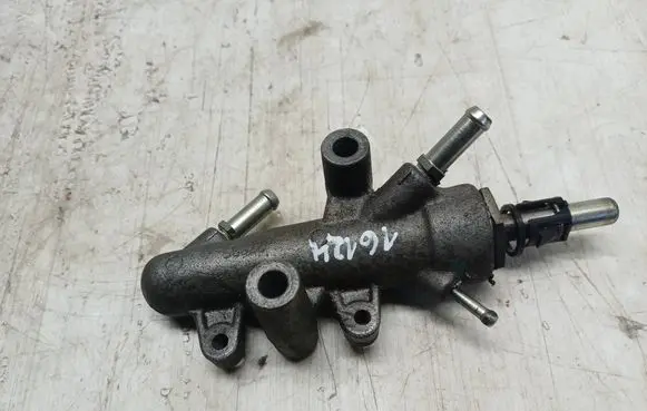 Opel Zafira B Fuel distributor 000552033450