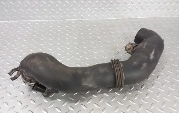 Subaru Forester SJ Turbo air intake inlet pipe/hose A12AG05