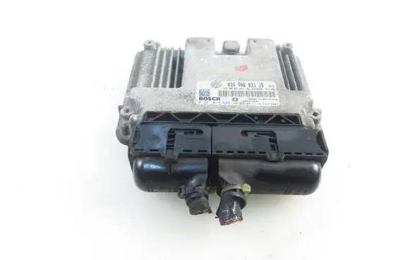 Seat Leon (1P) Engine control unit/module 0281013624 03G906021JS 03G906021AB