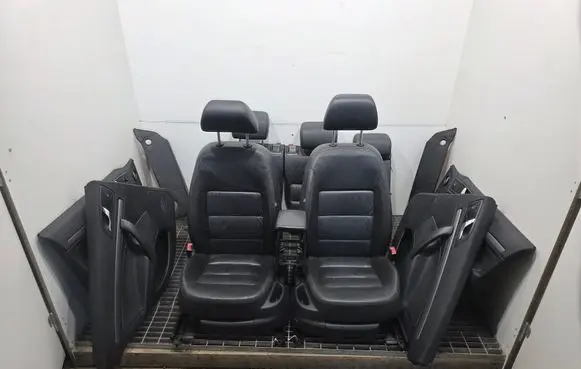 Skoda Octavia Mk2 (1Z) Interior set 83115690300 160820051128