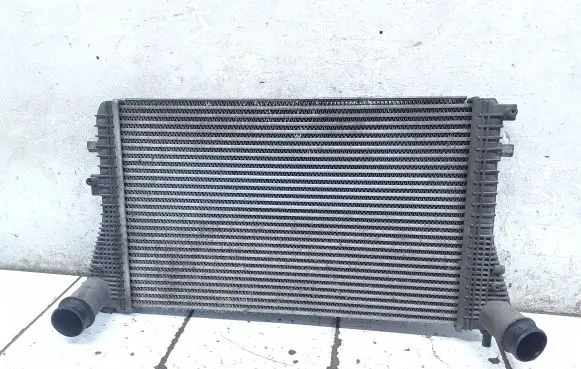 Volkswagen Touran II Intercooler radiator 1K0145803CA