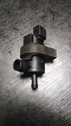 BMW 3 E46 Vacuum valve 1433602