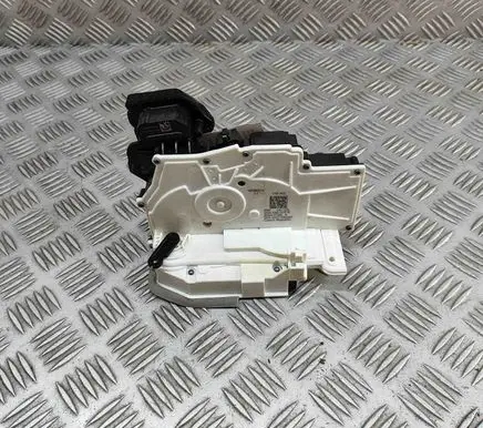 Porsche Taycan 9J1 Rear door lock 4N0839016B