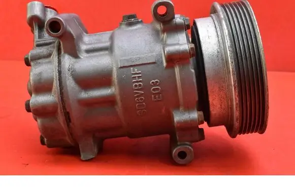 Nissan Juke I F15 Air conditioning (A/C) compressor (pump) SD6V12-1452-M01