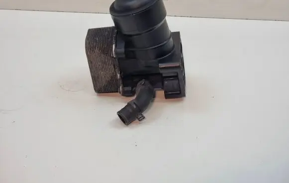 Audi Q5 SQ5 Oil filter mounting bracket 03L115389C M450 1615