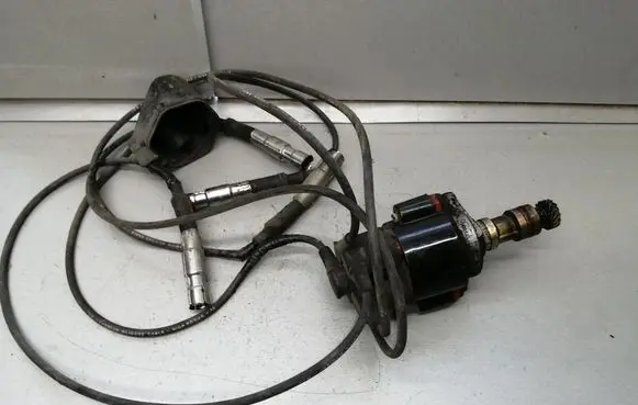 Mercedes-Benz E W124 Spark distributor 023752300