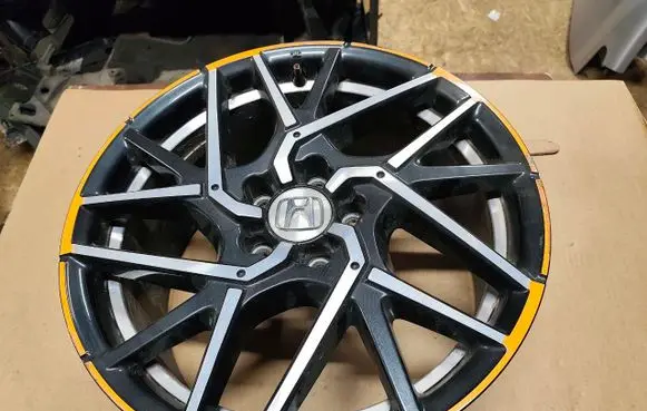 R18 alloy rim