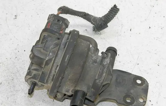 Jeep Grand Cherokee (WJ) Secondary air pump 04891416AB