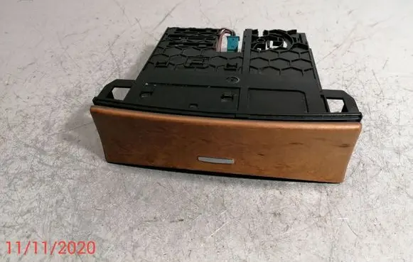 Mercedes-Benz GL X164 Ashtray (front) A1648100130