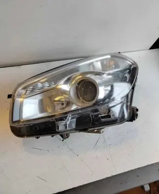 Nissan Qashqai Headlight/headlamp 26060BR60B 0103325600044749