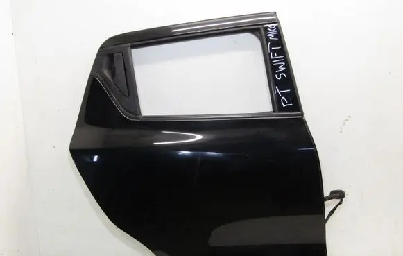 Suzuki Swift III Rear door 