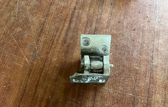 Peugeot 406 Front door upper hinge