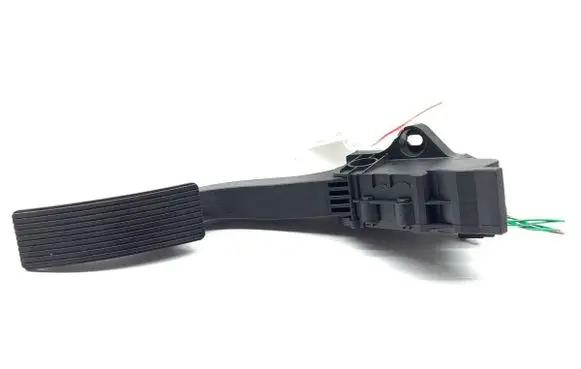 Mercedes-Benz GLA W156 X156 Accelerator throttle pedal A2463001404