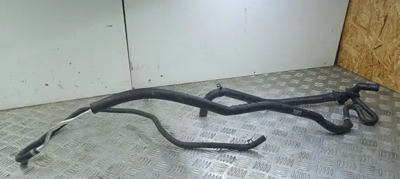 Mercedes-Benz GLE (W166 - C292) Engine coolant pipe/hose A1668304000
