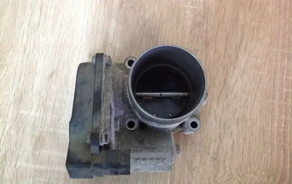 Seat Ibiza IV (6J,6P) Throttle valve 03C133062C