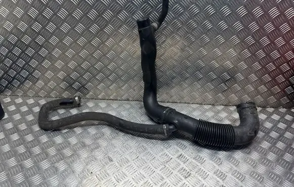 Land Rover Range Rover Sport L494 Intercooler hose/pipe CPLA9C619