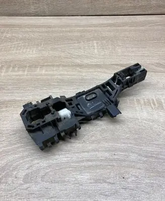 Renault Megane II Front door exterior handle/bracket 8200076074 AV50487001 RIGHTSIDE