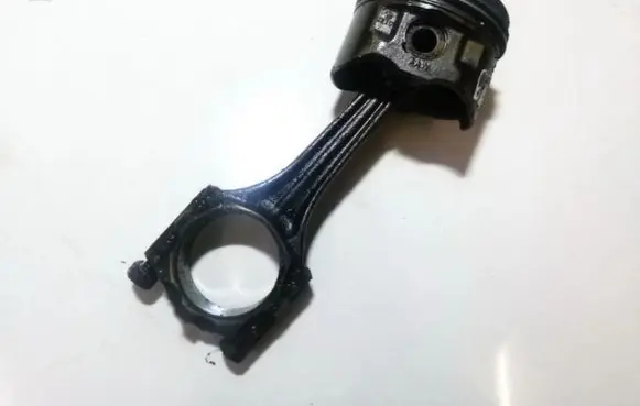 Audi A4 S4 B5 8D Piston with connecting rod