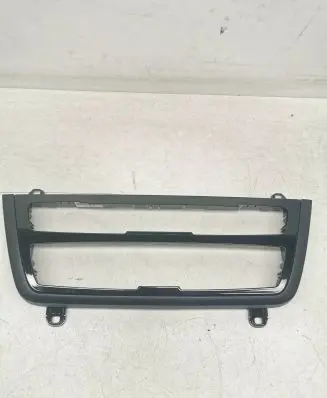 BMW 4 F32 F33 Radio/GPS head unit trim 9306450