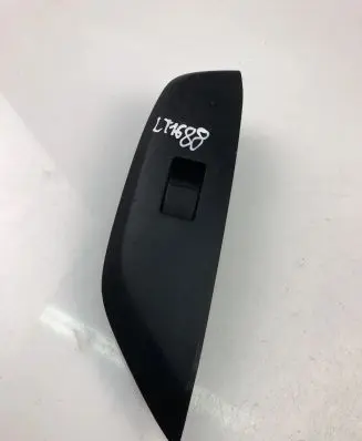 BMW X1 E84 Electric window control switch 3561T37