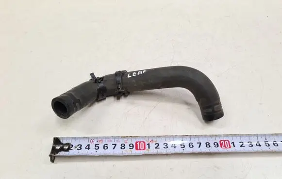 Nissan Leaf I (ZE0) Engine coolant pipe/hose