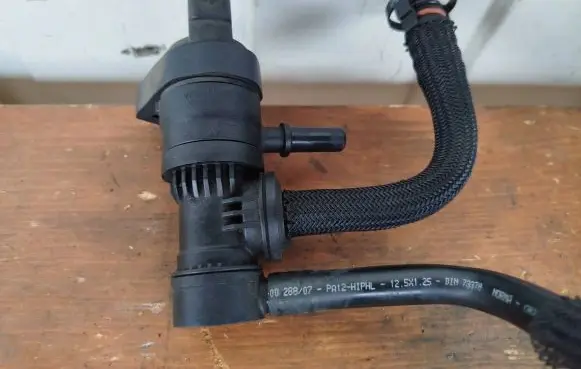 Peugeot 3008 I Electromagnetic valve 