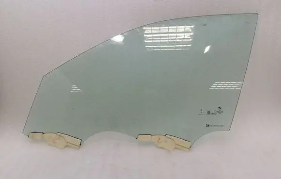 BMW M3 G80 Front door window glass four-door 7466961