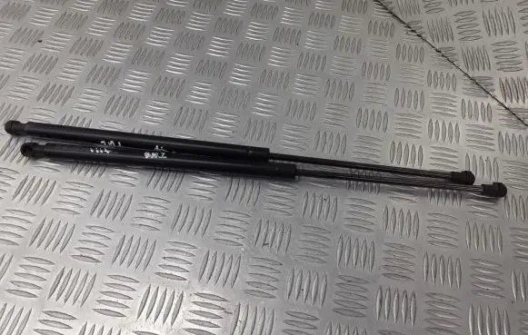 Nissan Primera Tailgate/trunk/boot tension spring 