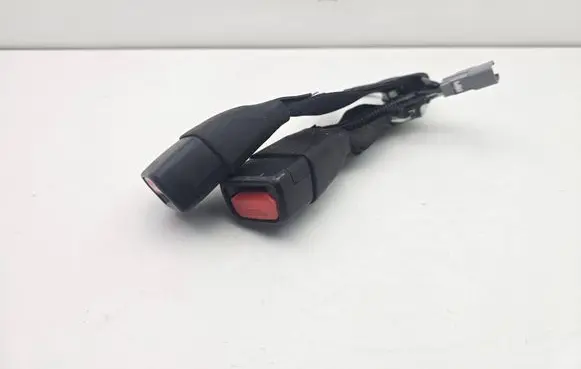 Toyota Yaris Rear seatbelt buckle 18138
