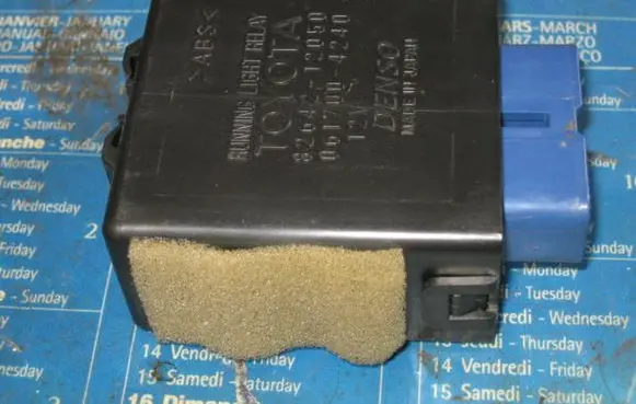 Toyota Corolla Verso E121 Light relay 8264212050