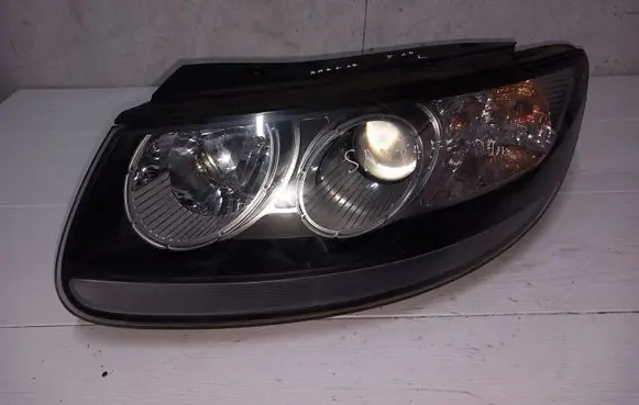 Hyundai Santa Fe Headlight/headlamp