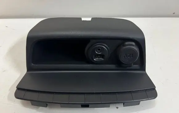 Peugeot 208 I USB socket connector 9674655277