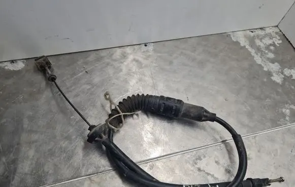 Volkswagen Transporter - Caravelle T4 Clutch cable 7D1721335KW