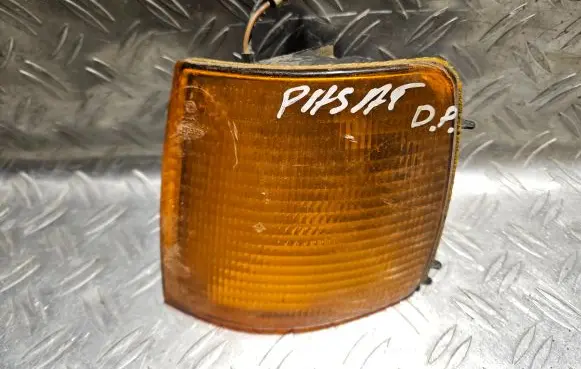 Volkswagen PASSAT B3 Front indicator light 357953049
