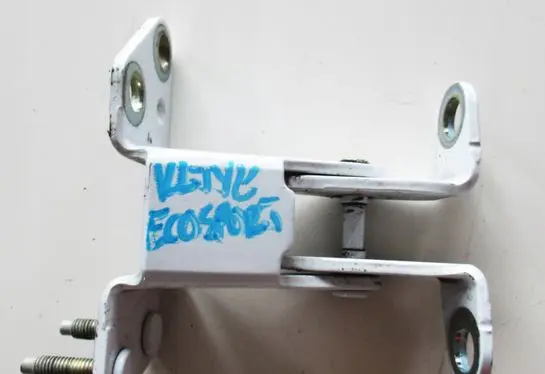 Ford Ecosport Tailgate/trunk/boot hinge FN15N42982AA