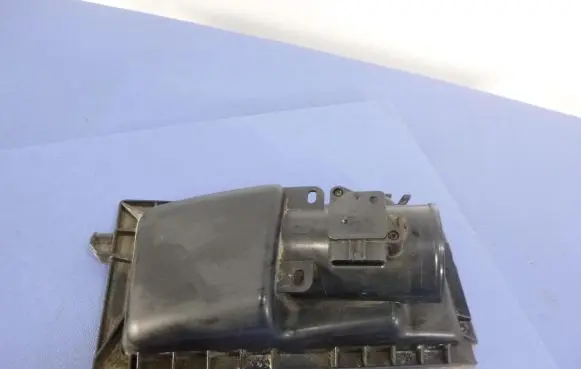 Toyota Avensis T250 Mass air flow meter 222040N0010