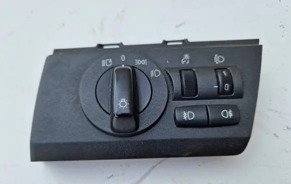 BMW X3 E83 Light switch 3405692