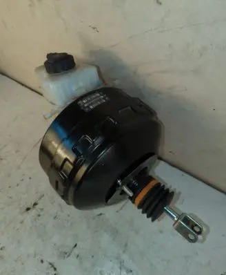 BMW 1 E81 E87 Brake booster 6775929 252206483093 2522784900