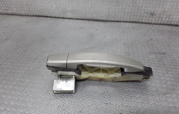 Chevrolet Captiva Rear door exterior handle