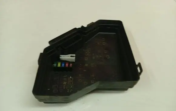 Honda Civic Fuse box cover