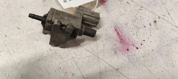 Jaguar S-Type Turbo solenoid valve 70121100 08T091